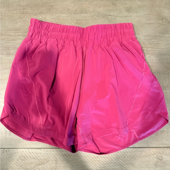 Lululemon track that high rise 5”shorts - washed mauve - Picture 3 of 3